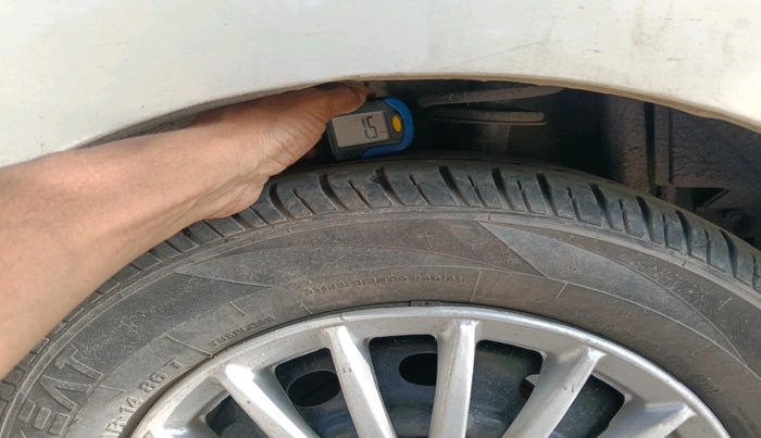 2017 Tata Tiago XT PETROL, Petrol, Manual, 76,058 km, tyre