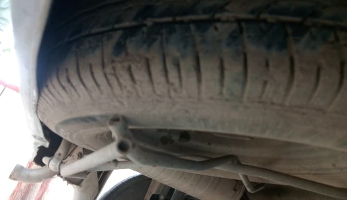 2020 Maruti Eeco 5 STR WITH A/C+HTR, CNG, Manual, 1,24,658 km, tyre