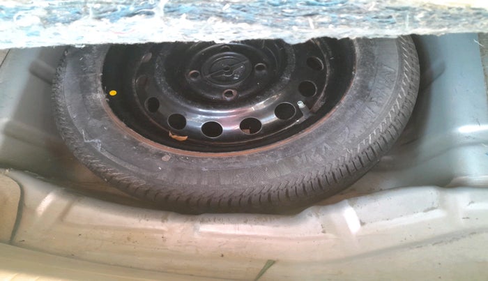 2016 Ford Figo Aspire Titanium 1.2 Ti-VCT Opt, Petrol, Manual, 65,667 km, tyre