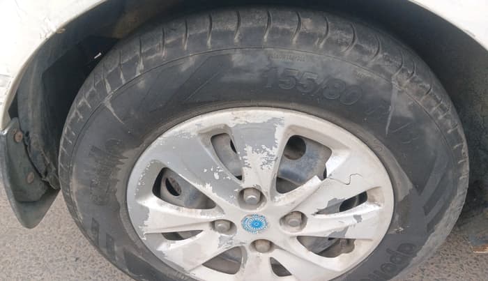 2011 Hyundai i10 MAGNA 1.2, CNG, Manual, 88,466 km, tyre