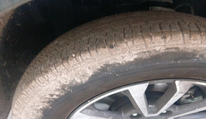 2025 Mahindra SCORPIO-N Z8 Select Petrol MT, Petrol, Manual, 3,052 km, tyre