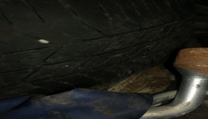 2012 Maruti Zen Estilo LXI CNG, CNG, Manual, 64,043 km, tyre