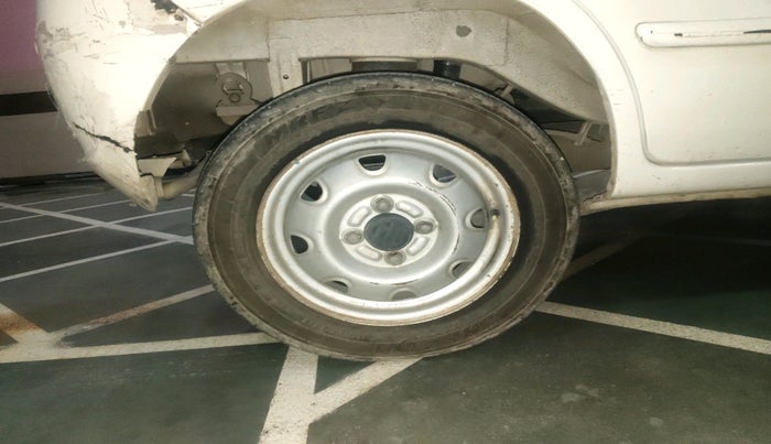 2012 Maruti Zen Estilo LXI CNG, CNG, Manual, 64,043 km, tyre