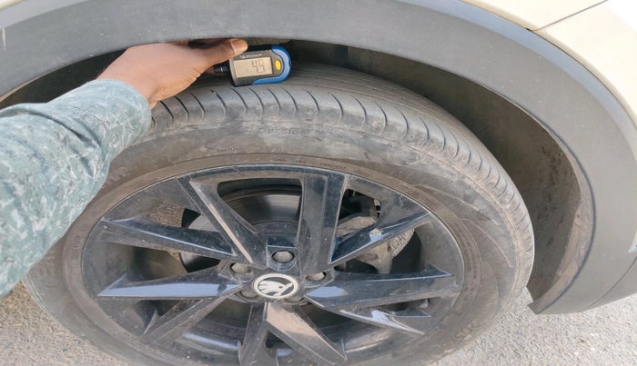 2024 Skoda KUSHAQ AMBITION 1.0L TSI MT, Petrol, Manual, 25,874 km, tyre