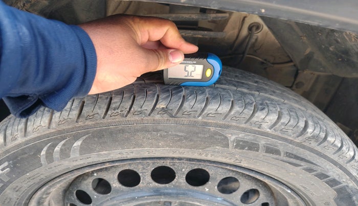 2020 Maruti Vitara Brezza VXI, Petrol, Manual, 49,728 km, tyre