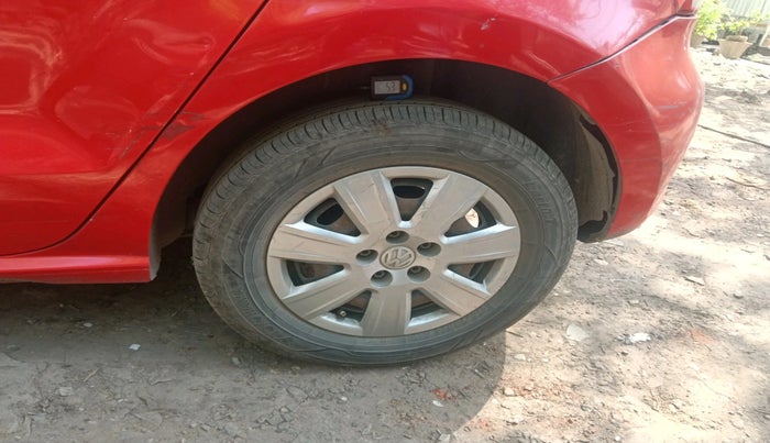 2012 Volkswagen Polo COMFORTLINE 1.2L PETROL, Petrol, Manual, 1,52,973 km, tyre