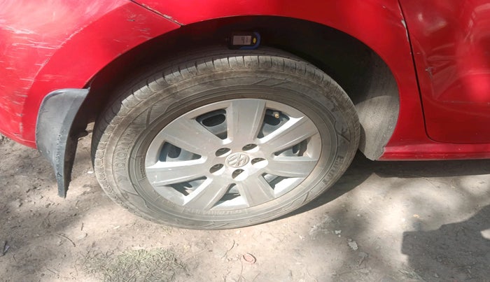 2012 Volkswagen Polo COMFORTLINE 1.2L PETROL, Petrol, Manual, 1,52,973 km, tyre