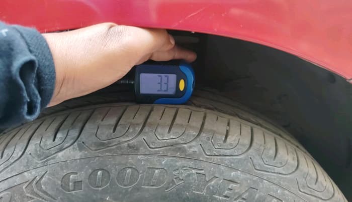 2022 Maruti Swift LXI, Petrol, Manual, 23,306 km, tyre