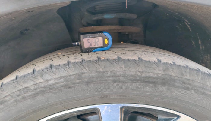 2018 Mahindra XUV500 W11, Diesel, Manual, 98,272 km, tyre