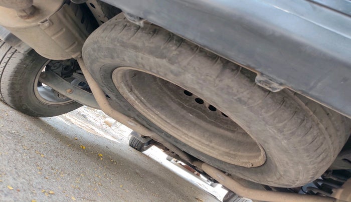 2018 Mahindra XUV500 W11, Diesel, Manual, 98,272 km, tyre