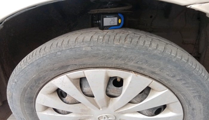 2012 Toyota Etios G, Petrol, Manual, 66,349 km, tyre