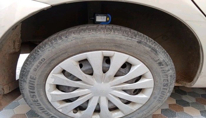 2012 Toyota Etios G, Petrol, Manual, 66,349 km, tyre