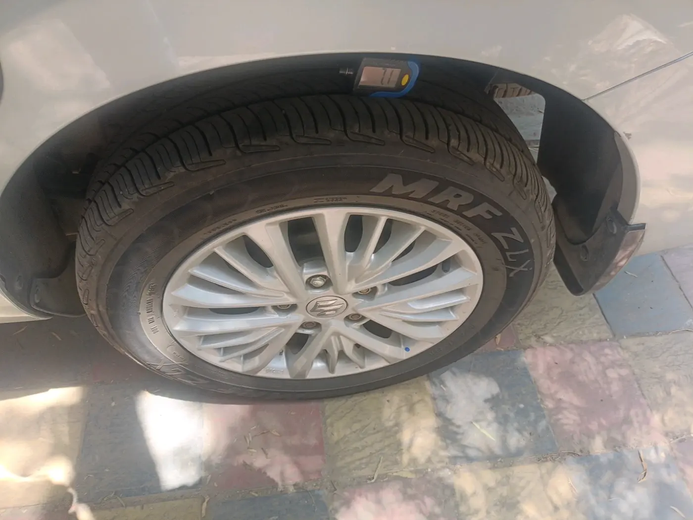 2022 Maruti Ertiga VXI SHVS, Petrol, Manual, 82,007 km, tyre