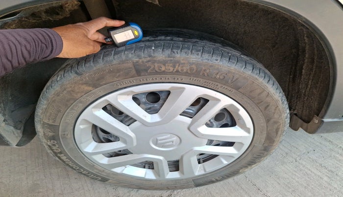 2016 Maruti Vitara Brezza VDI (O), Diesel, Manual, 1,49,673 km, tyre