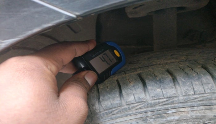 2016 Tata Bolt XE QUADRAJET, Diesel, Manual, 1,68,910 km, tyre