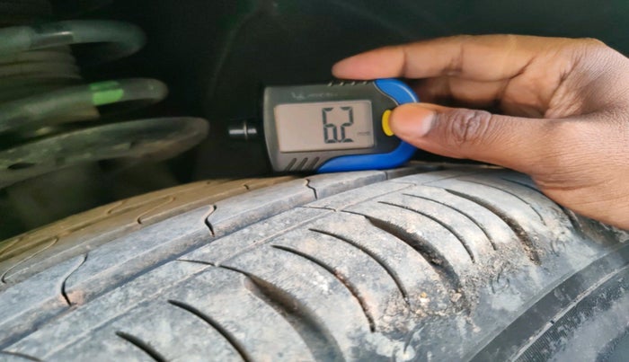 2024 Mahindra XUV700 AX 7 LUXURY D MT 7 STR, Diesel, Manual, 30,879 km, tyre