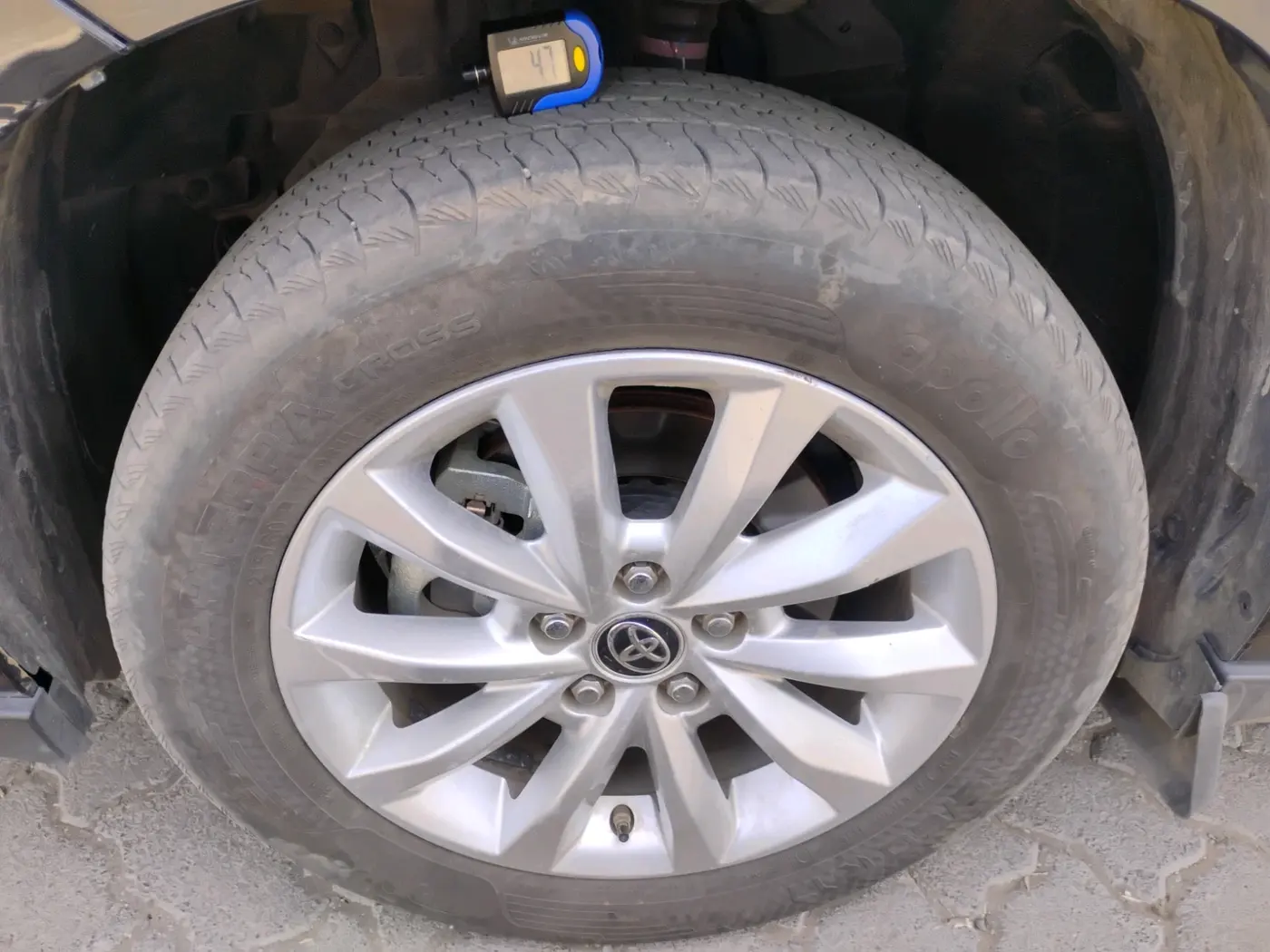 2025 Toyota INNOVA HYCROSS VX HYBRID 8 STR, Hybrid, Automatic, 29,856 km, tyre