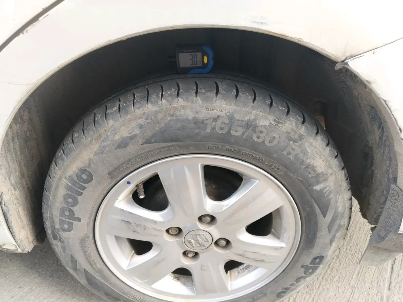 2012 Maruti Swift Dzire ZXI, Petrol, Manual, 1,80,000 km, tyre