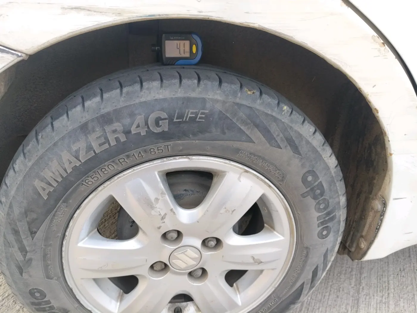 2012 Maruti Swift Dzire ZXI, Petrol, Manual, 1,80,000 km, tyre