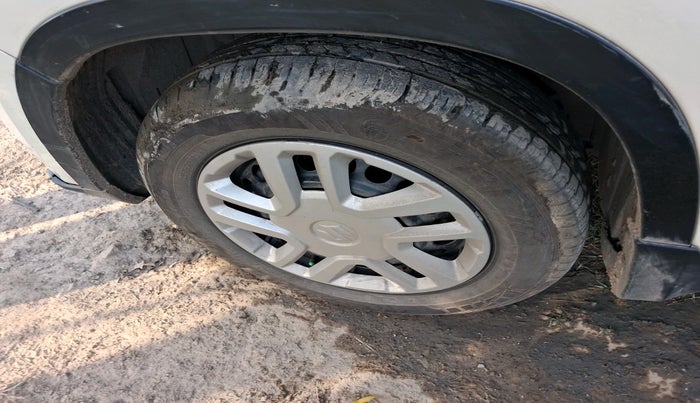 2019 Maruti Vitara Brezza VDI, Diesel, Manual, 1,04,523 km, tyre