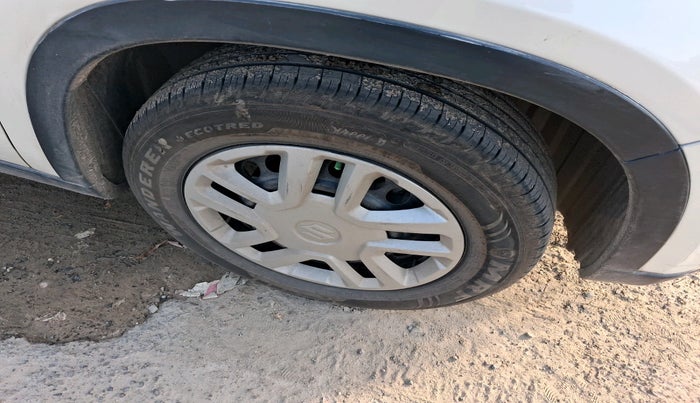 2019 Maruti Vitara Brezza VDI, Diesel, Manual, 1,04,523 km, tyre