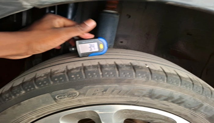 2015 Fiat Avventura EMOTION MULTIJET 1.3, Diesel, Manual, 68,691 km, tyre