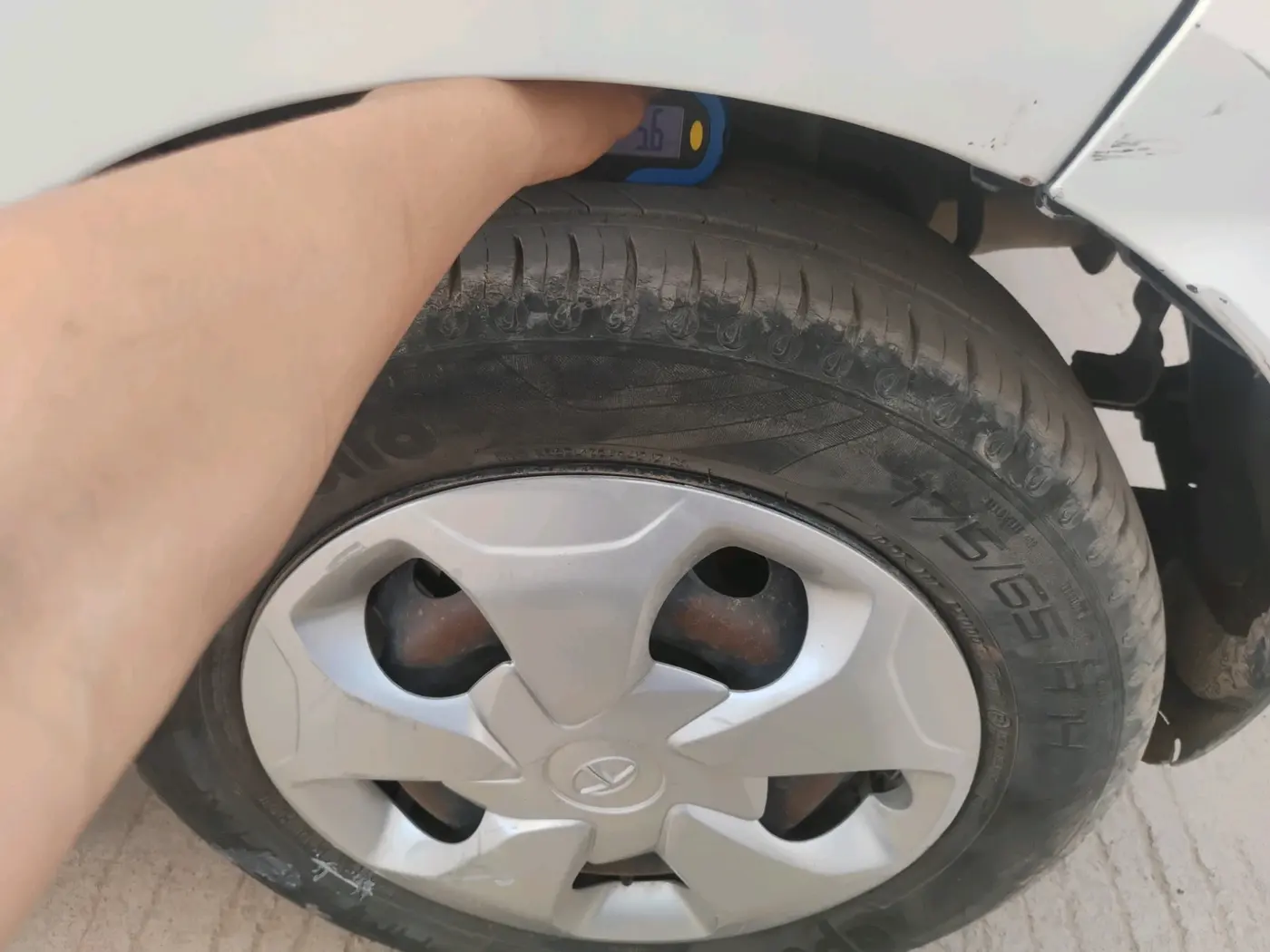 2020 Tata Tiago XT PETROL, Petrol, Manual, 31,464 km, tyre