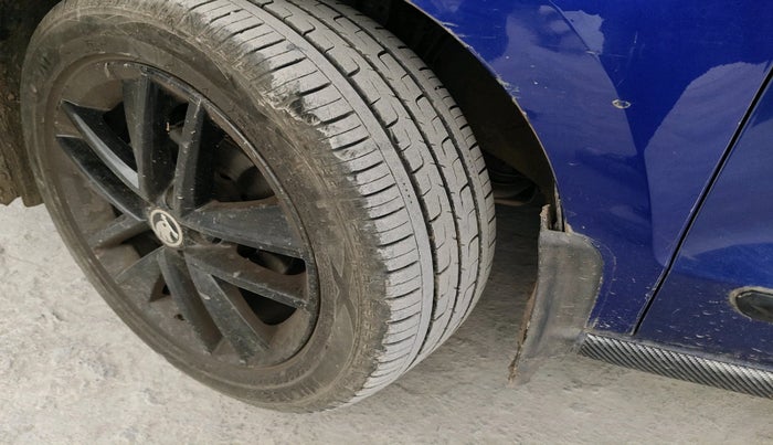 2020 Skoda Rapid 1.0 AMBITION TSI MT, Petrol, Manual, 1,01,938 km, tyre