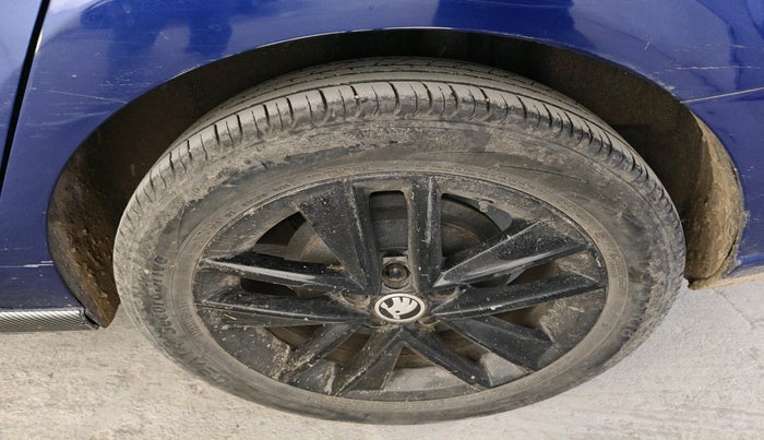 2020 Skoda Rapid 1.0 AMBITION TSI MT, Petrol, Manual, 1,01,938 km, tyre