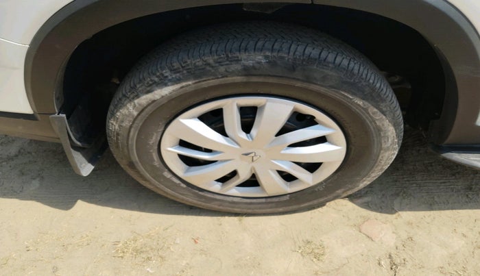 2024 Mahindra SCORPIO-N Z6 DIESEL MT 2WD 7 STR, Diesel, Manual, 52,338 km, tyre