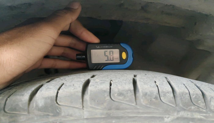 2016 Ford Ecosport TITANIUM 1.5L DIESEL, Diesel, Manual, 1,04,200 km, tyre