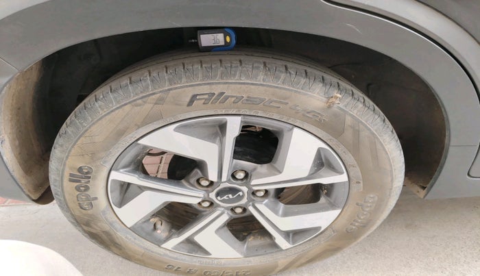 2021 KIA SONET HTX 1.5, Diesel, Manual, 68,993 km, tyre