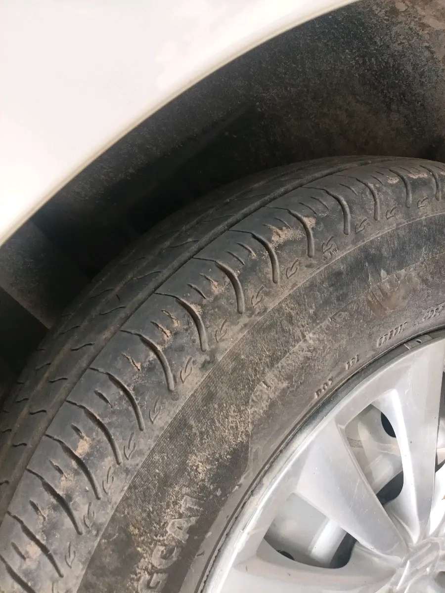 2024 Maruti Swift LXi, Petrol, Manual, 22,151 km, tyre