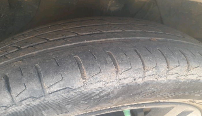 2020 Maruti Vitara Brezza ZDI PLUS, Diesel, Manual, 1,12,590 km, tyre