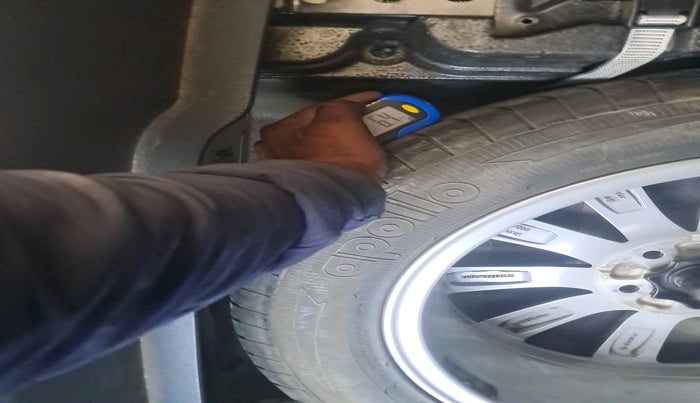 2018 Volkswagen Passat HIGHLINE DSG, Diesel, Automatic, 42,324 km, tyre