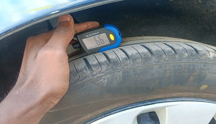 2017 Maruti Baleno DELTA PETROL 1.2, Petrol, Manual, 1,10,033 km, tyre