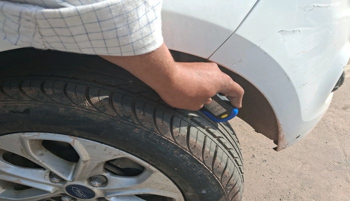 2018 Ford Figo Aspire TITANIUM 1.2 PETROL, Petrol, Manual, 65,370 km, tyre