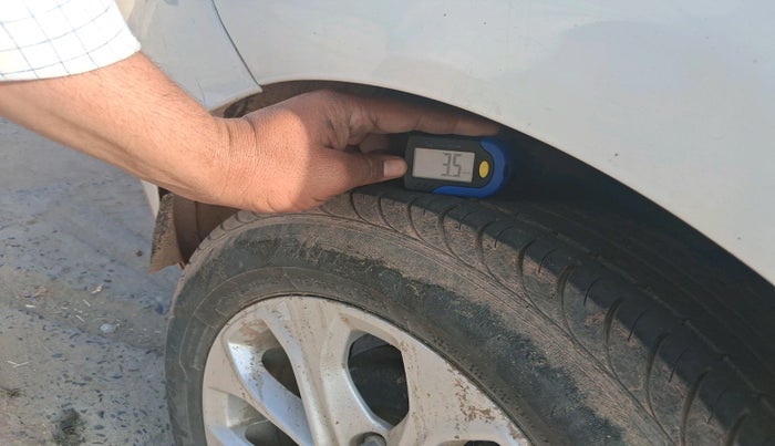 2018 Ford Figo Aspire TITANIUM 1.2 PETROL, Petrol, Manual, 65,370 km, tyre