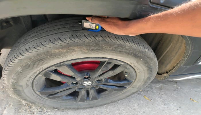 2018 Maruti Vitara Brezza ZDI PLUS AMT, Diesel, Automatic, 1,12,226 km, tyre