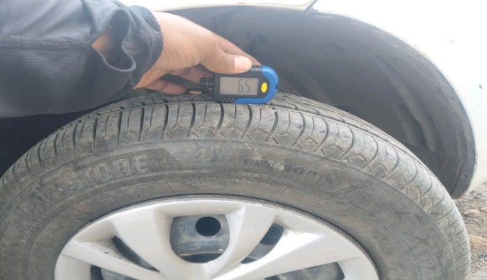 2013 Maruti Swift Dzire VDI, Diesel, Manual, 1,57,246 km, tyre