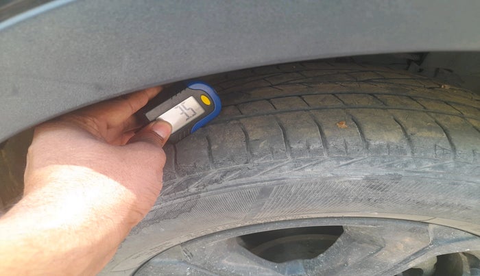 2021 Tata NEXON XZ PLUS PETROL DARK EDITION, Petrol, Manual, 70,744 km, tyre