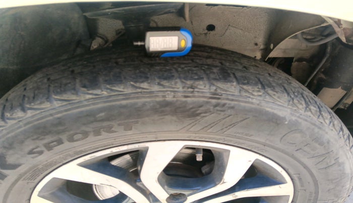 2014 Nissan Terrano XL O (D), Diesel, Manual, 1,14,590 km, tyre