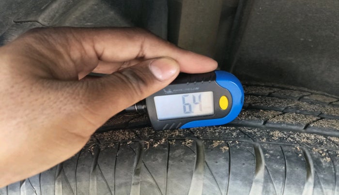 2022 Toyota URBAN CRUISER HIGH GRADE MT, Petrol, Manual, 13,618 km, tyre