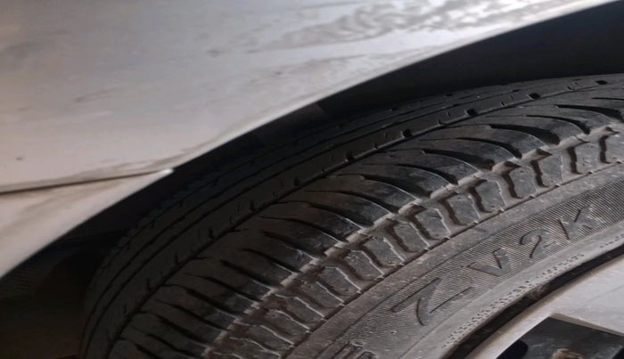 2013 Nissan Sunny XL, Petrol, Manual, 66,911 km, tyre