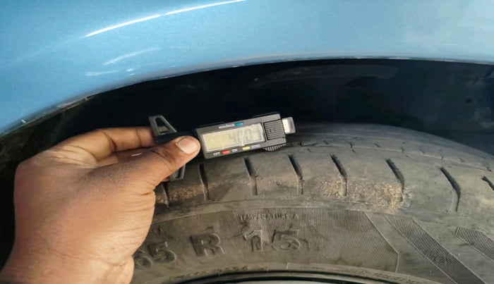 2012 Maruti SX4 VXI, Petrol, Manual, 1,71,723 km, tyre