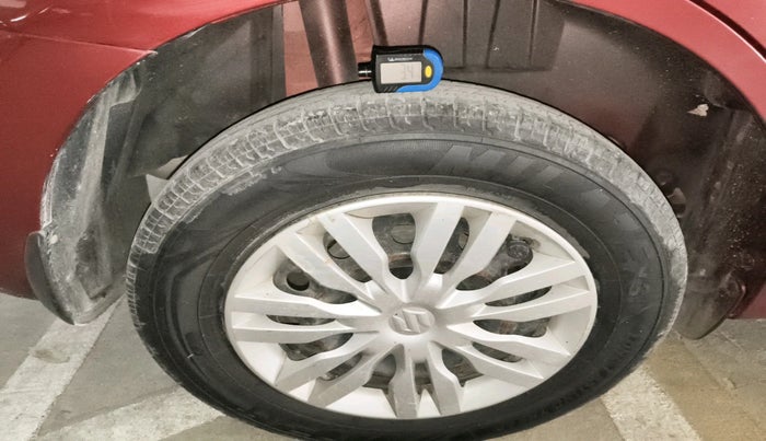 2018 Maruti Dzire VDI, Diesel, Manual, 1,00,532 km, tyre