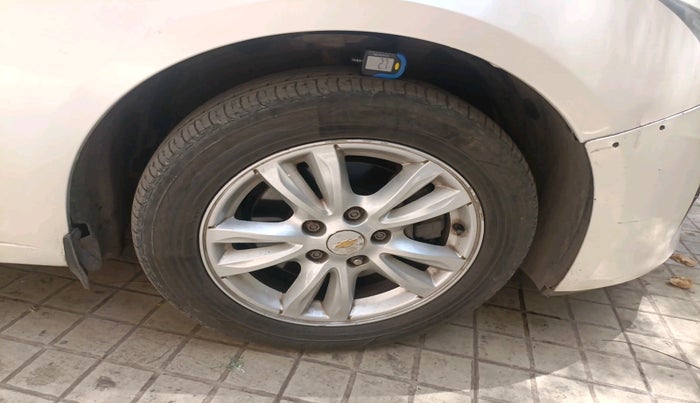 2015 Chevrolet Cruze LTZ AT, Diesel, Automatic, 95,865 km, tyre