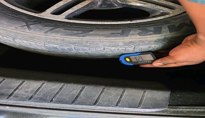 2006 Hyundai Verna XI, Petrol, Manual, 96,631 km, tyre