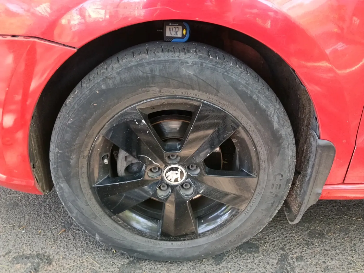 2017 Skoda Rapid STYLE 1.5 TDI AT, Diesel, Automatic, 1,38,740 km, tyre