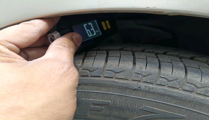 2013 Hyundai i10 MAGNA 1.2, Petrol, Manual, 71,539 km, tyre